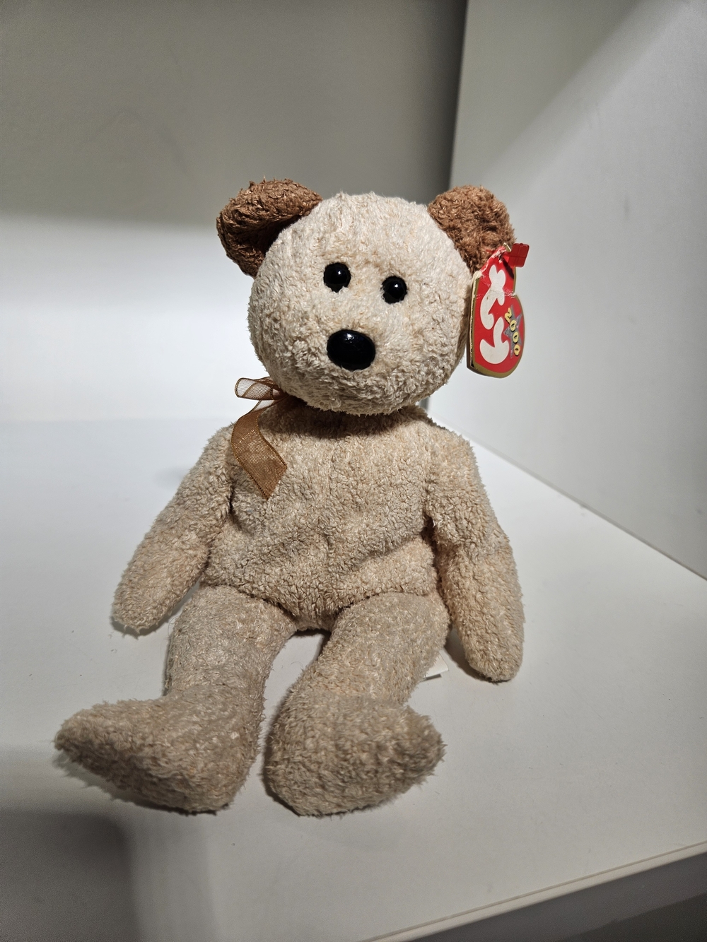 TY Beige Plush Bear  Huggy